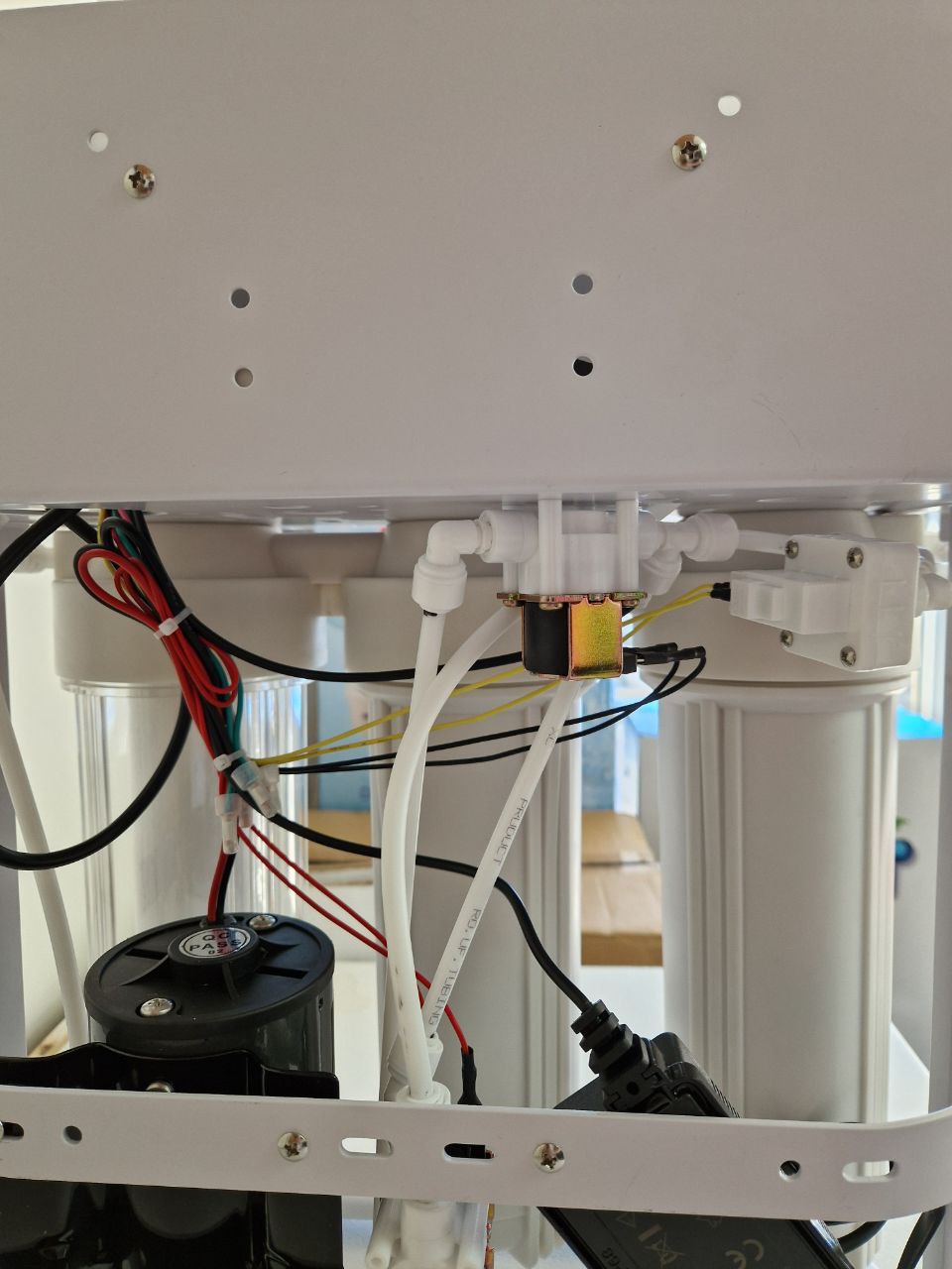 Фильтр с обратным осмосом с УФ‑лампой — комплексная очистка воды